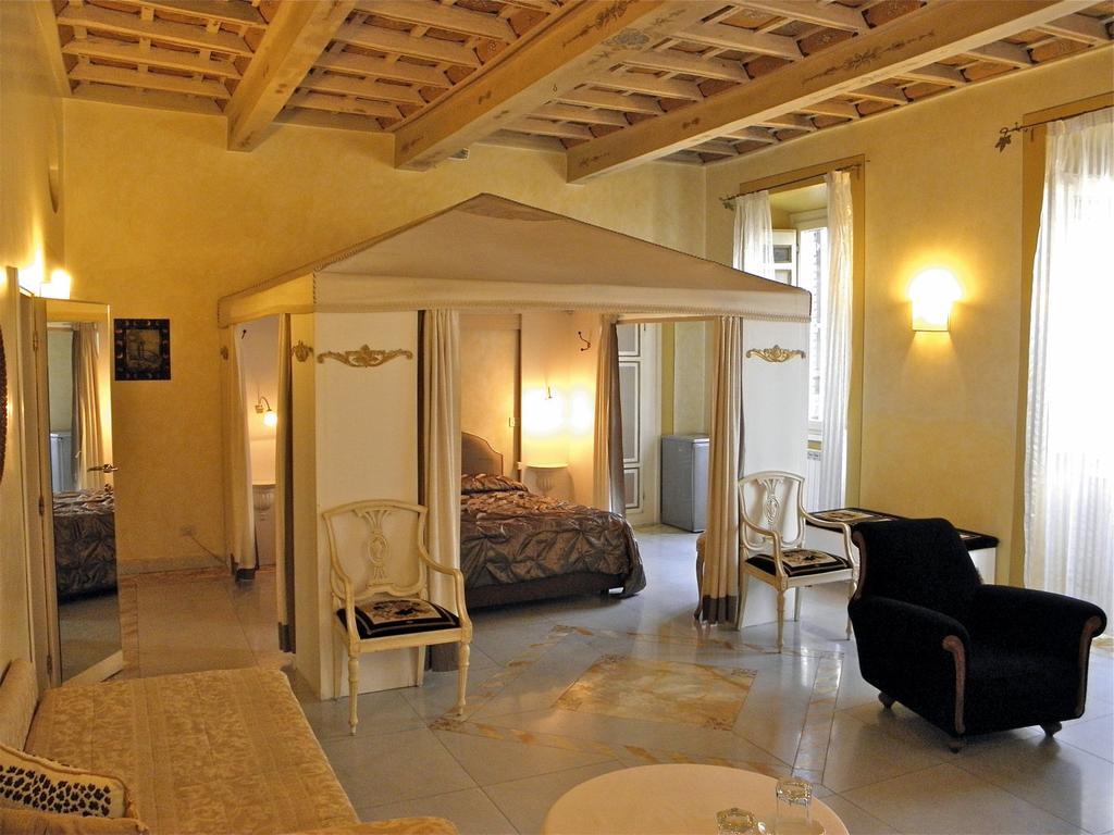 Residenza Al Corso Suites Rome Bilik gambar